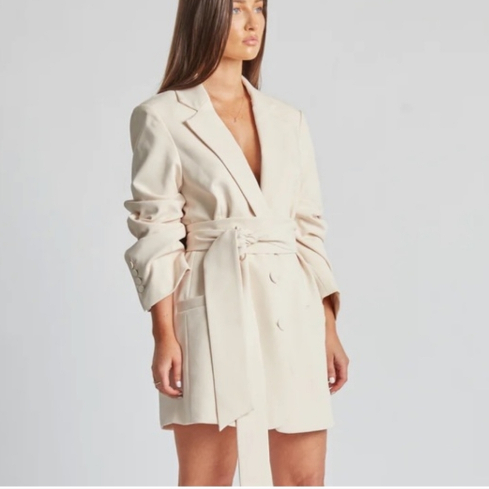 Women's Cream Belted Blazer Coat - Picture 4 of 13